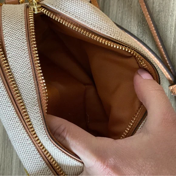 COPY - Tory Burch crossbody purse - Picture 2 of 6